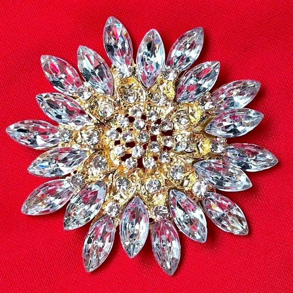 Rhinestone Glass w/ Gold Tone Floral Bouquet Starburst Brooch Pin Large 2.75